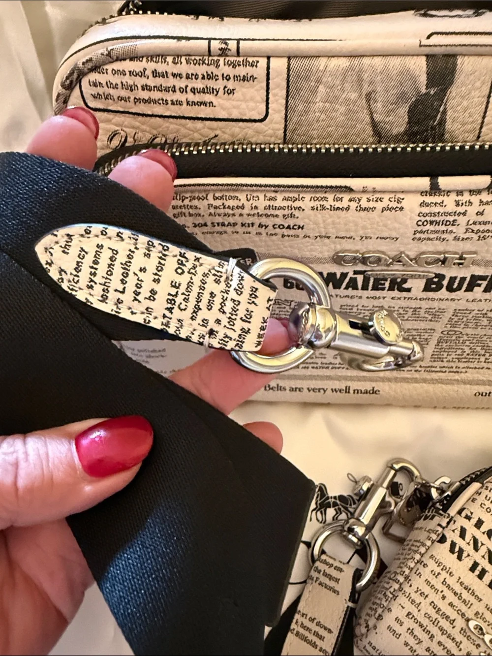 🖤Coach NWT Finlay Newspaper-Print Crossbody with Coin Pouch and Silver Hardware